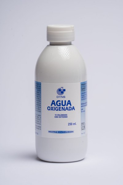 Agua oxigenada dyns 250ml
