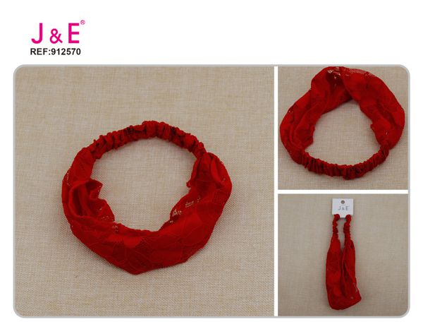 Turbante rojo encajes