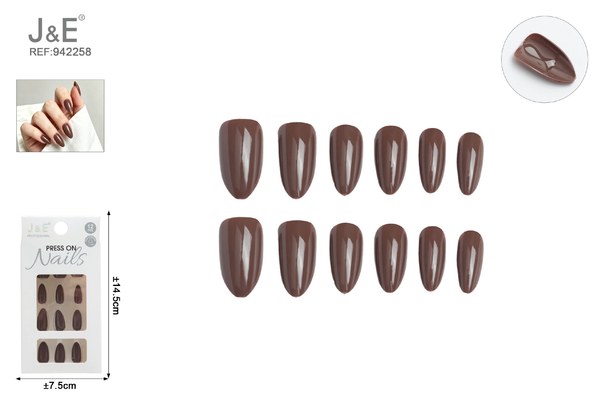 Unas postizas de color marron con adhesivo 12
