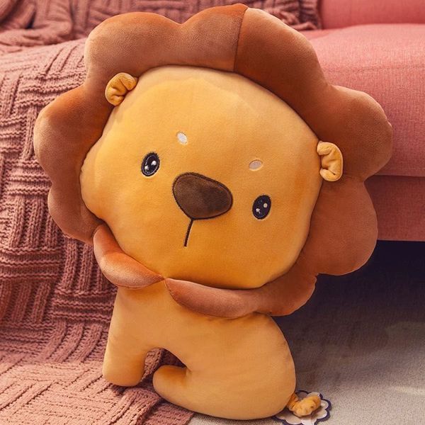 almohada león